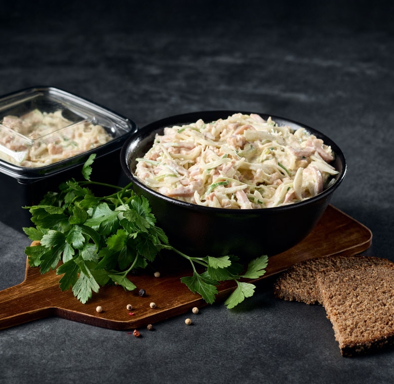 Salāti dārzeņu ar kūpinātu cāli, sverami, Lido