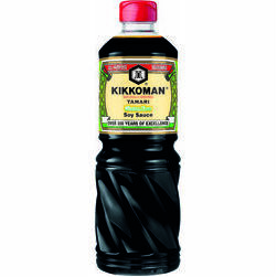 sojas-merce-tumsa-kikkoman-1l