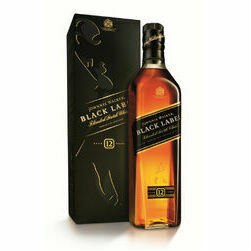 viskijs-johnnie-walker-black-skotu-40-1l-iepakojuma